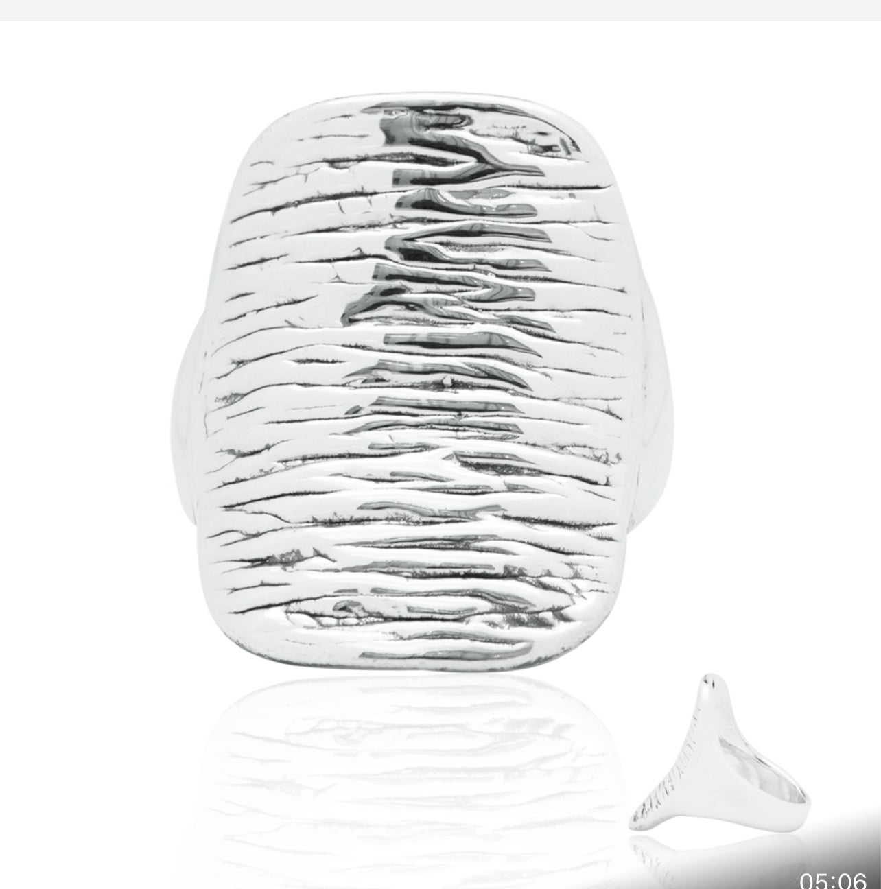 Zilveren brede ring met textuur