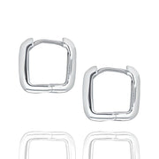 Zilveren oorbellen met een vierkante hoepelvorm